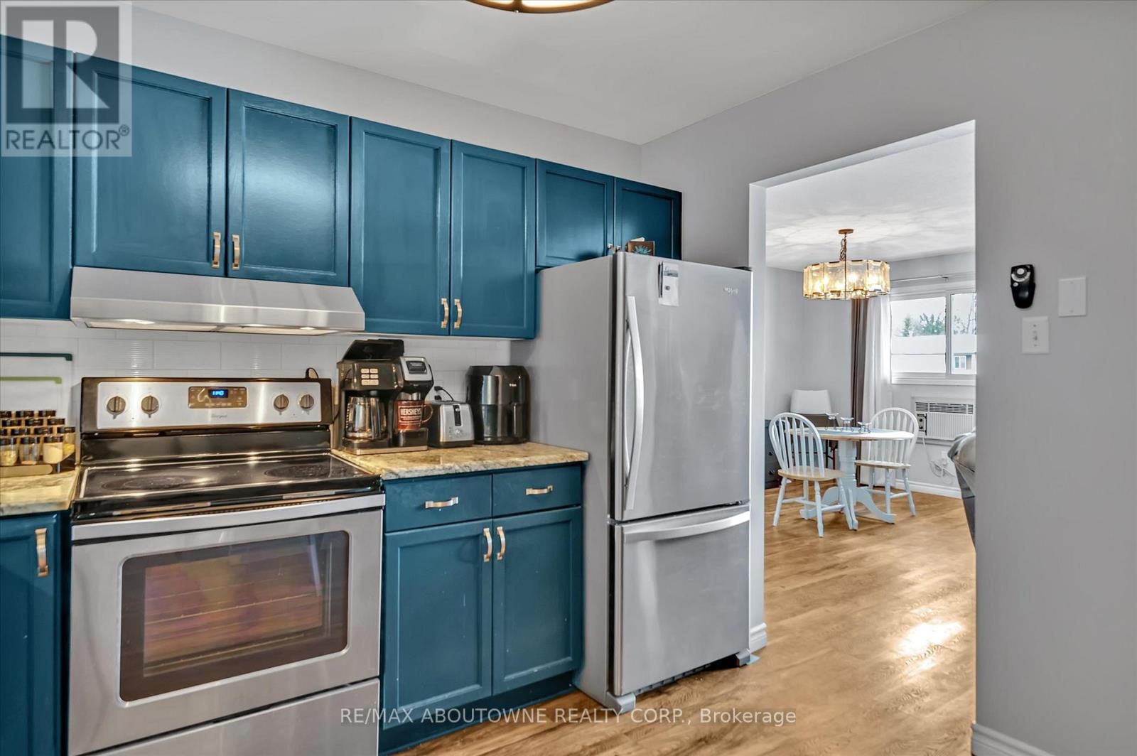 201 - 2394 Mountland Drive W, Peterborough West (Central), Ontario  K9K 2C9 - Photo 5 - X12056140