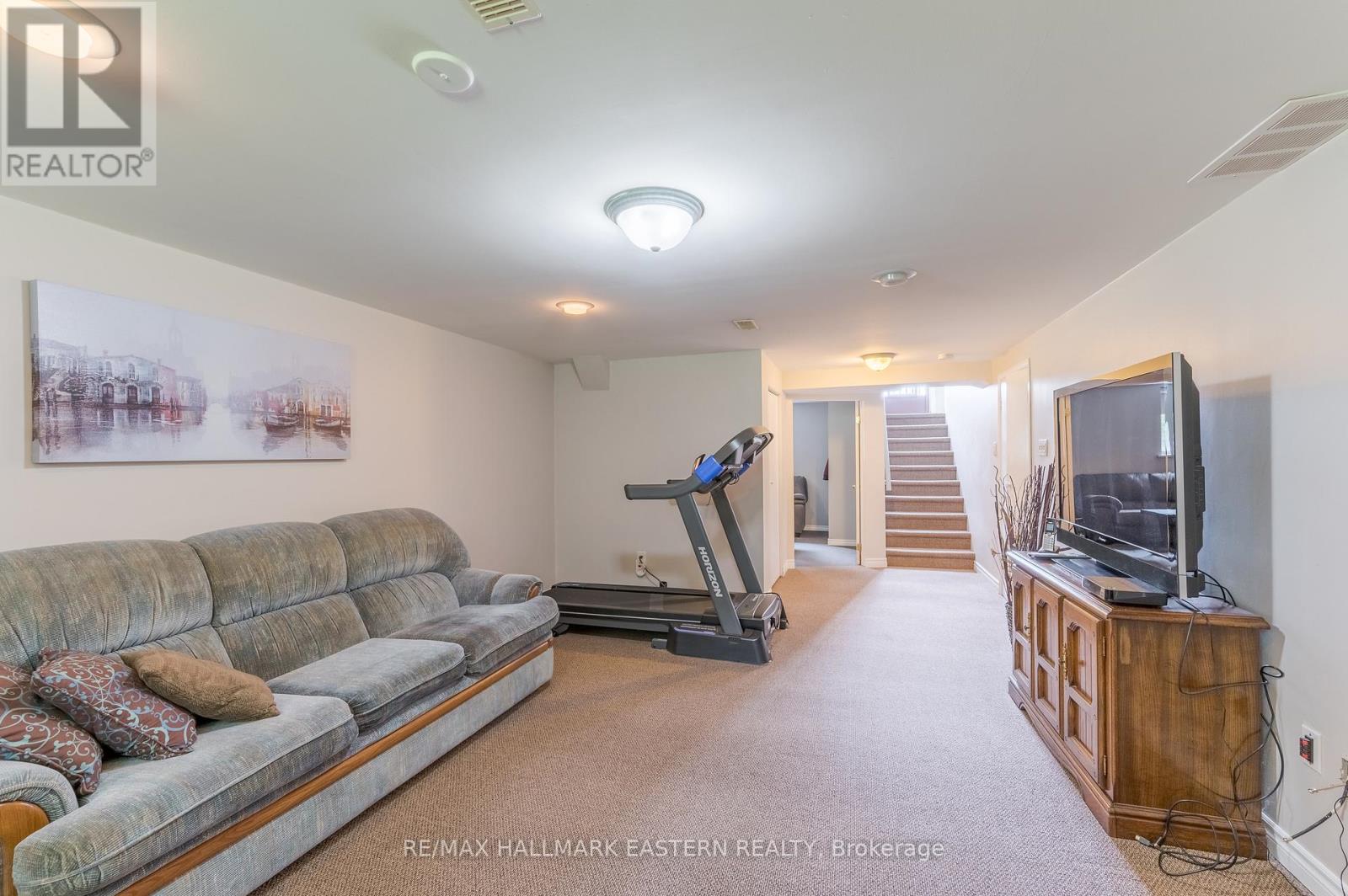 815 Stewart Drive, Peterborough South (East), Ontario  K9J 7R3 - Photo 23 - X12056595