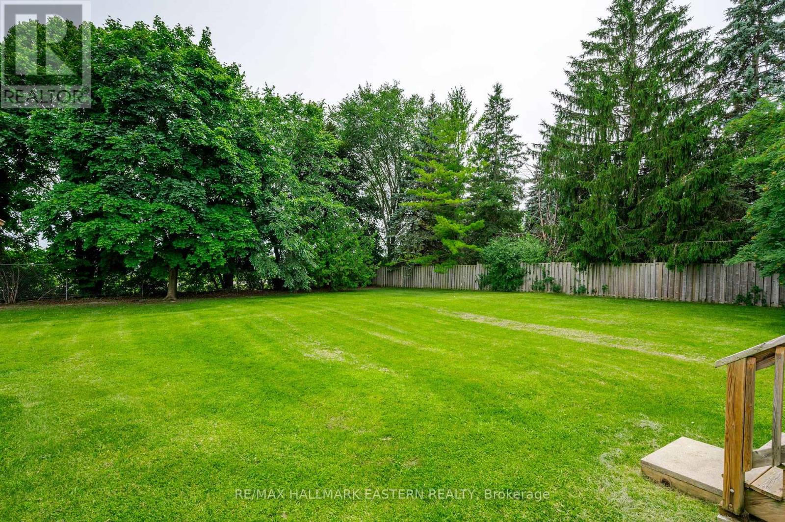 815 Stewart Drive, Peterborough South (East), Ontario  K9J 7R3 - Photo 40 - X12056595