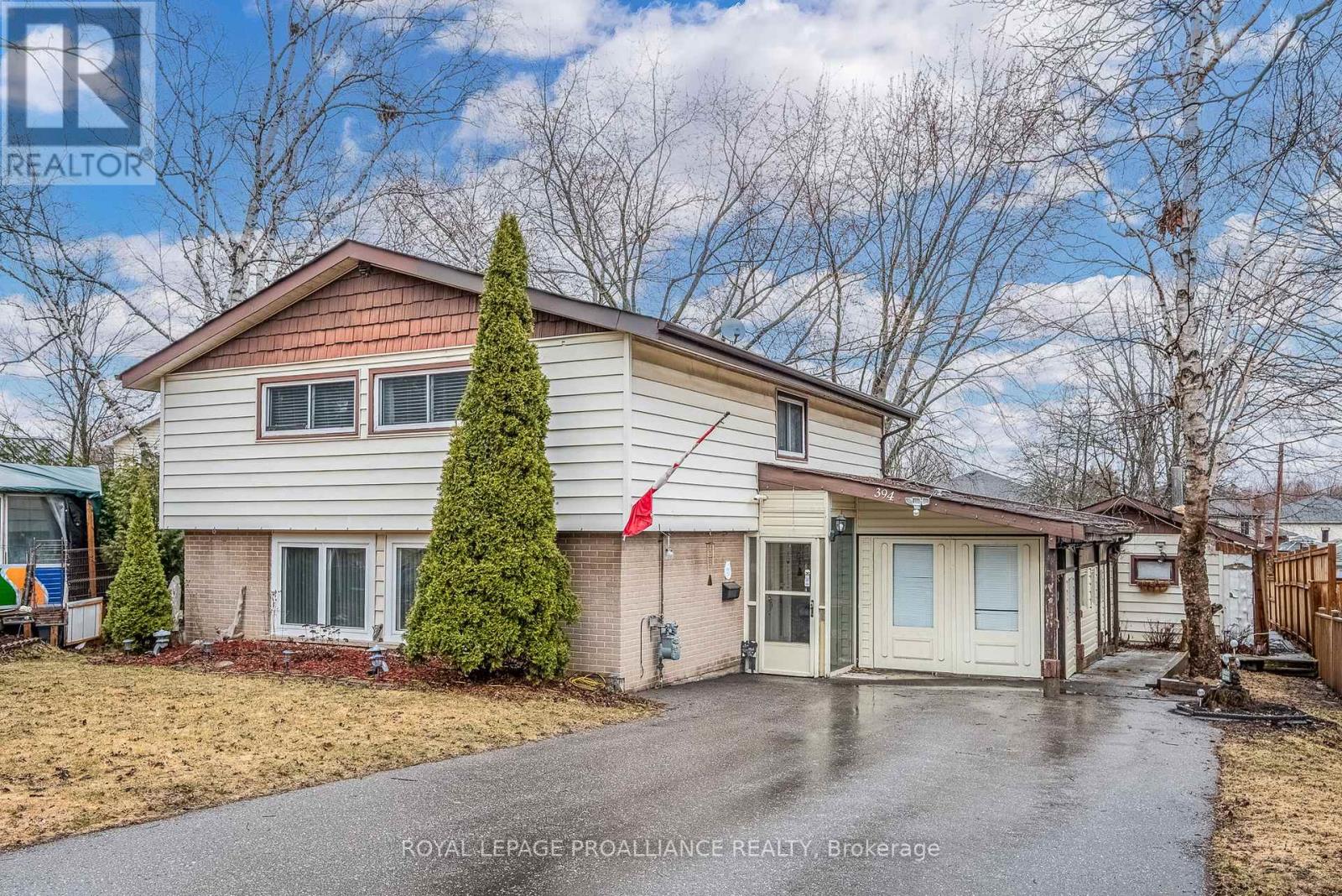 394 Sunset Boulevard, Clarington (Newcastle), Ontario  L1B 1C8 - Photo 1 - E12056988
