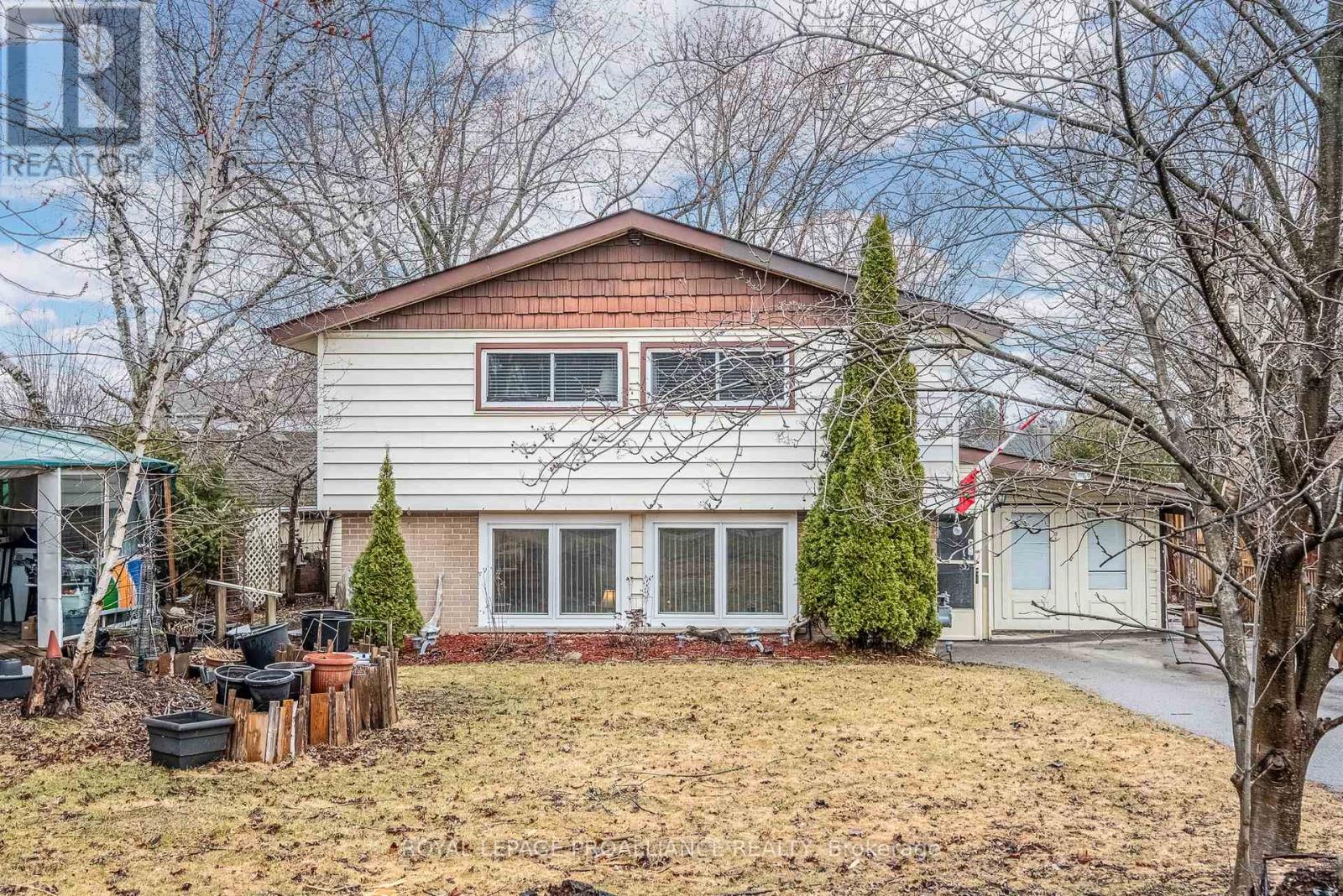394 Sunset Boulevard, Clarington (Newcastle), Ontario  L1B 1C8 - Photo 2 - E12056988