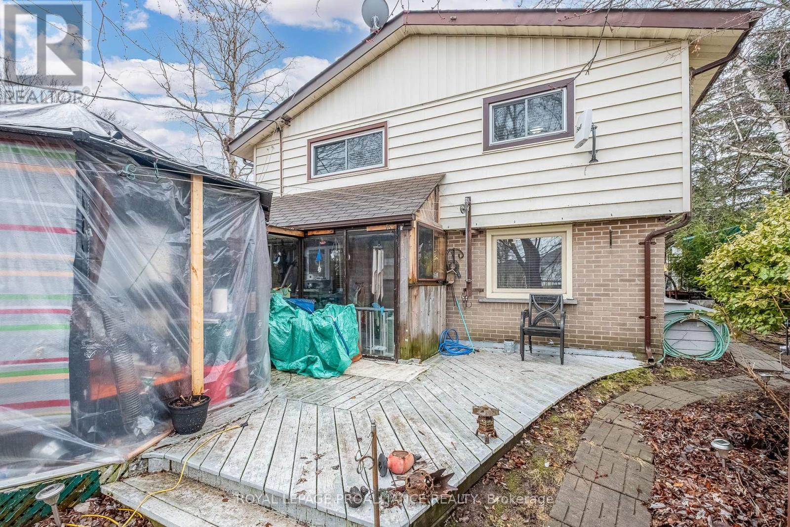 394 Sunset Boulevard, Clarington (Newcastle), Ontario  L1B 1C8 - Photo 35 - E12056988