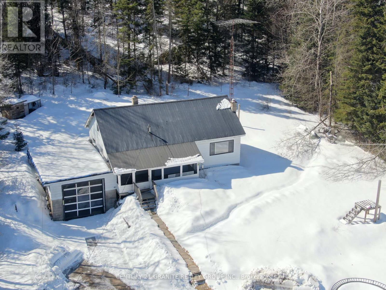 1909 Highway 127, Hastings Highlands (Mcclure Ward), Ontario  K0L 2K0 - Photo 2 - X12058951