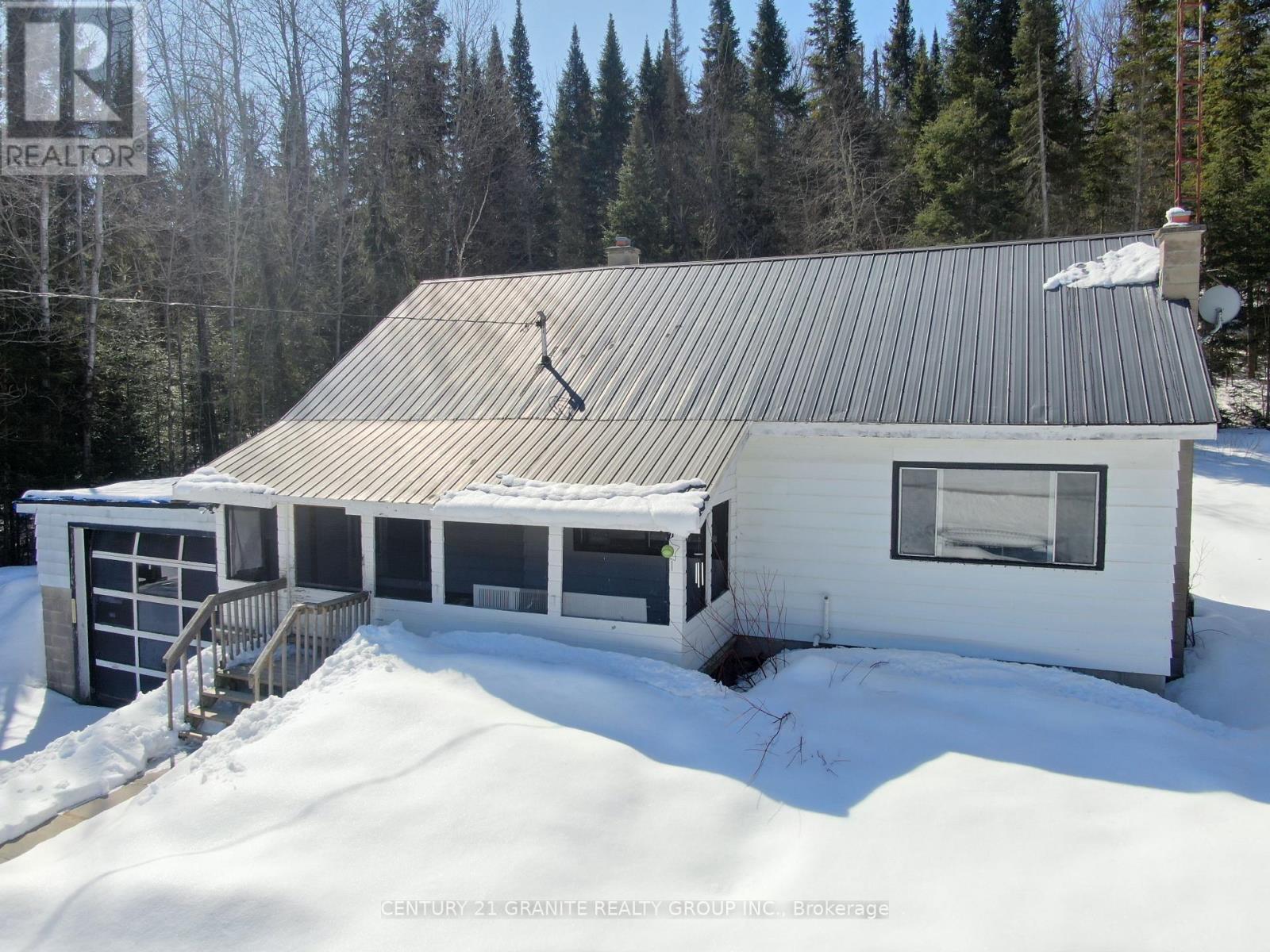 1909 Highway 127, Hastings Highlands (Mcclure Ward), Ontario  K0L 2K0 - Photo 6 - X12058951