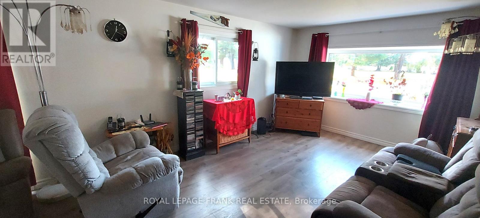 83 Belmont Street, Havelock-Belmont-Methuen (Belmont-Methuen), Ontario  K0L 1Z0 - Photo 6 - X12059936