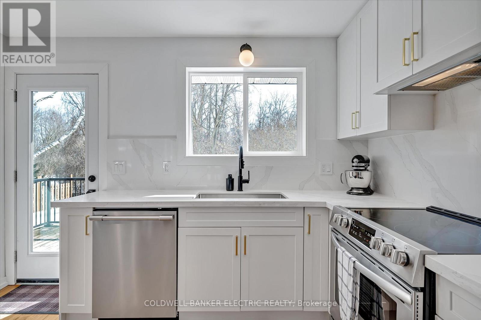 973 Afton Road, Peterborough West (Central), Ontario  K9J 7K3 - Photo 6 - X12063303