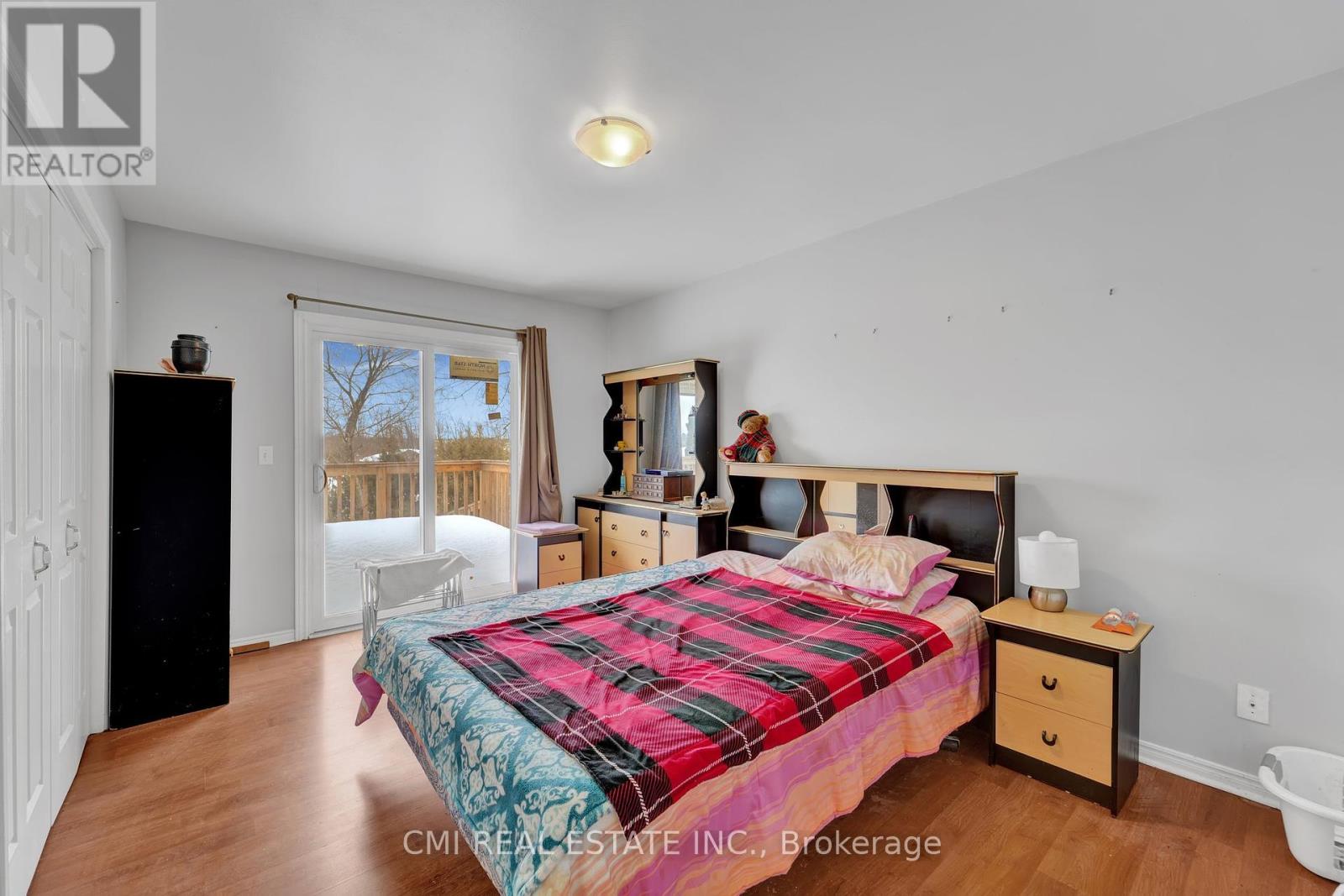 1337 Tudor Crescent, Peterborough East (South), Ontario  K9L 1X1 - Photo 11 - X12063857