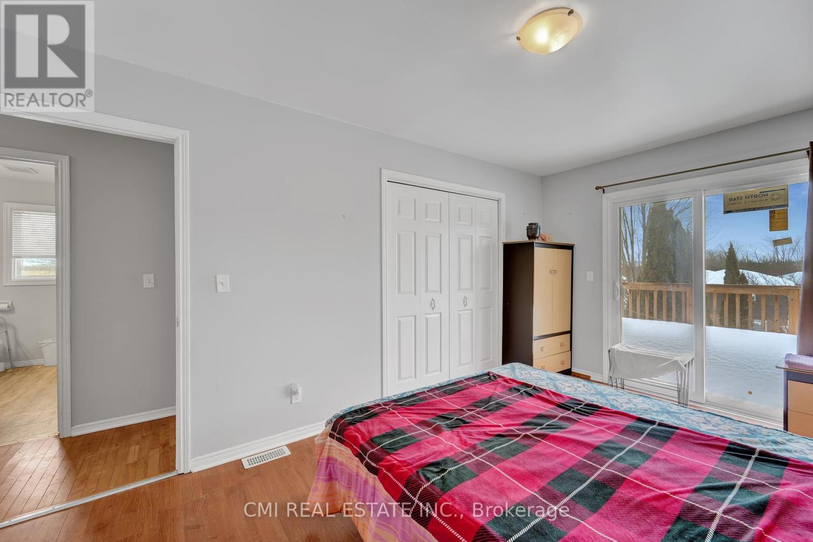 1337 Tudor Crescent, Peterborough East (South), Ontario  K9L 1X1 - Photo 12 - X12063857