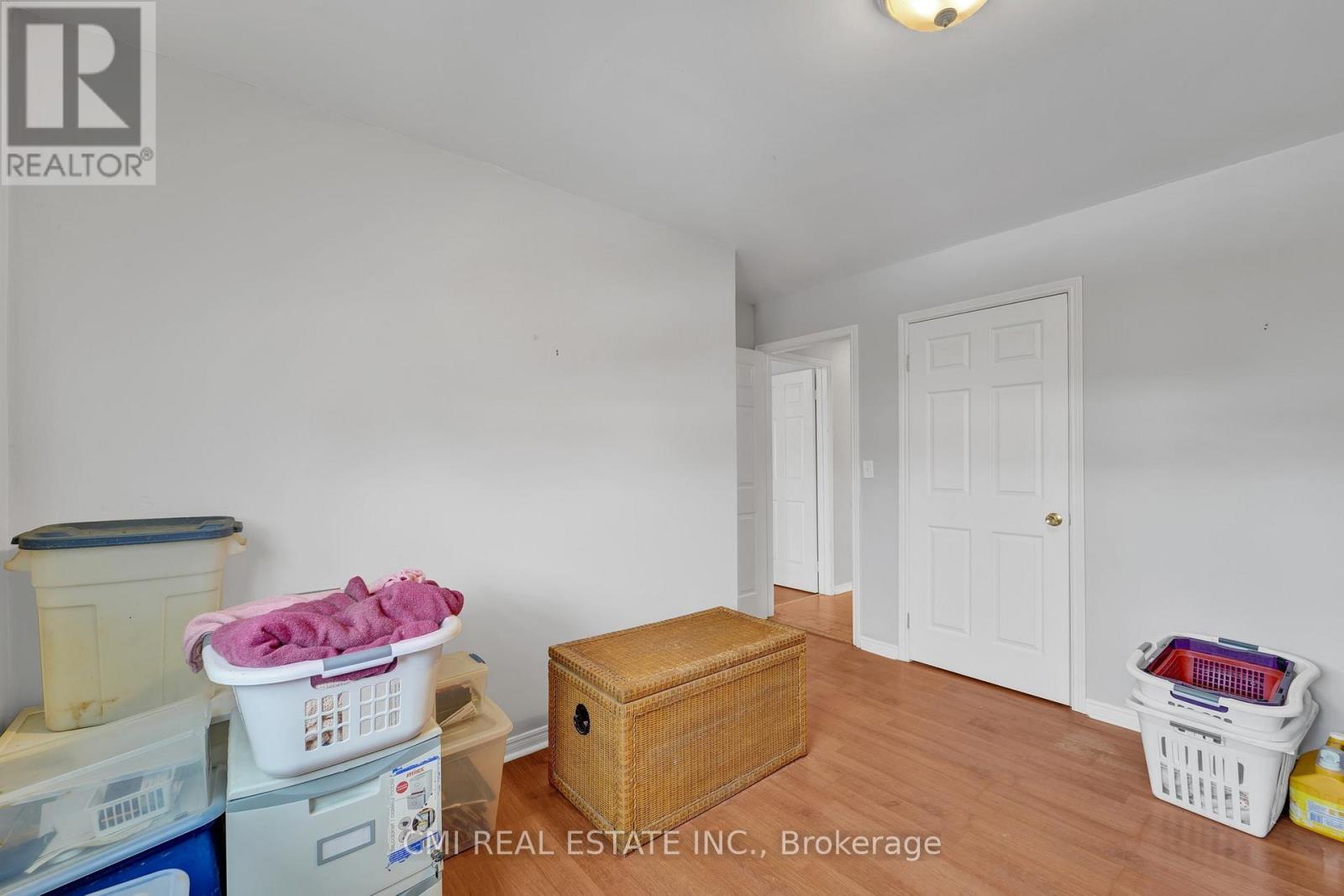 1337 Tudor Crescent, Peterborough East (South), Ontario  K9L 1X1 - Photo 13 - X12063857