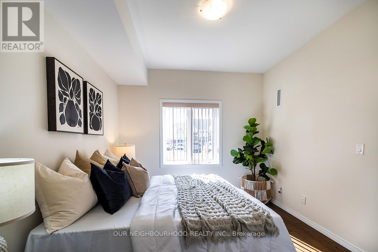102 - 930 Wentworth Street, Peterborough West (Central), Ontario  K9J 8R8 - Photo 14 - X12065435