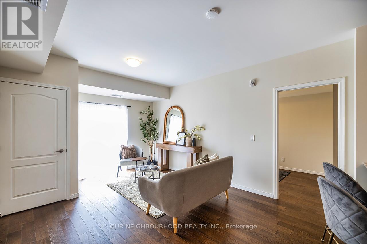 102 - 930 Wentworth Street, Peterborough West (Central), Ontario  K9J 8R8 - Photo 6 - X12065435