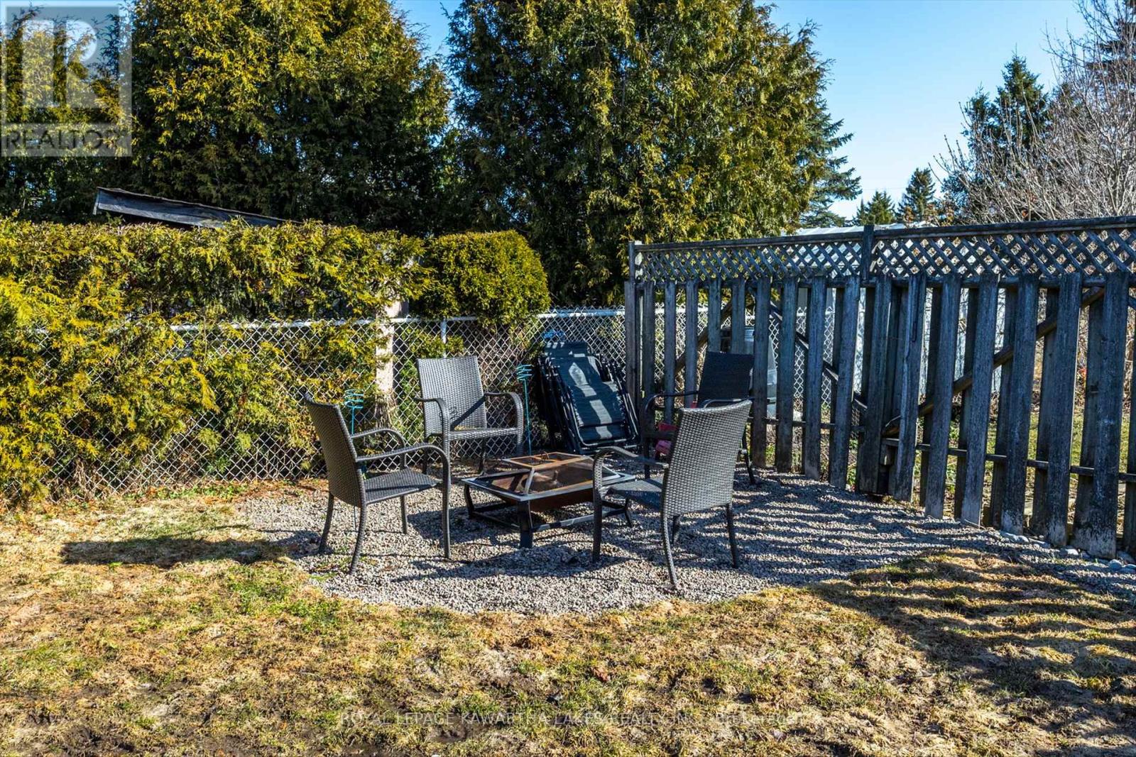 48 Mcgibbon Boulevard, Kawartha Lakes (Lindsay), Ontario  K9V 6G4 - Photo 32 - X12065516