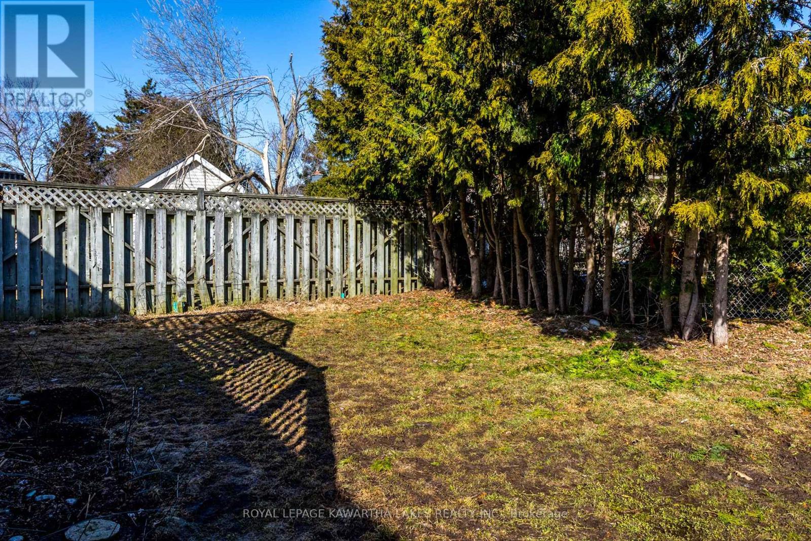 48 Mcgibbon Boulevard, Kawartha Lakes (Lindsay), Ontario  K9V 6G4 - Photo 33 - X12065516