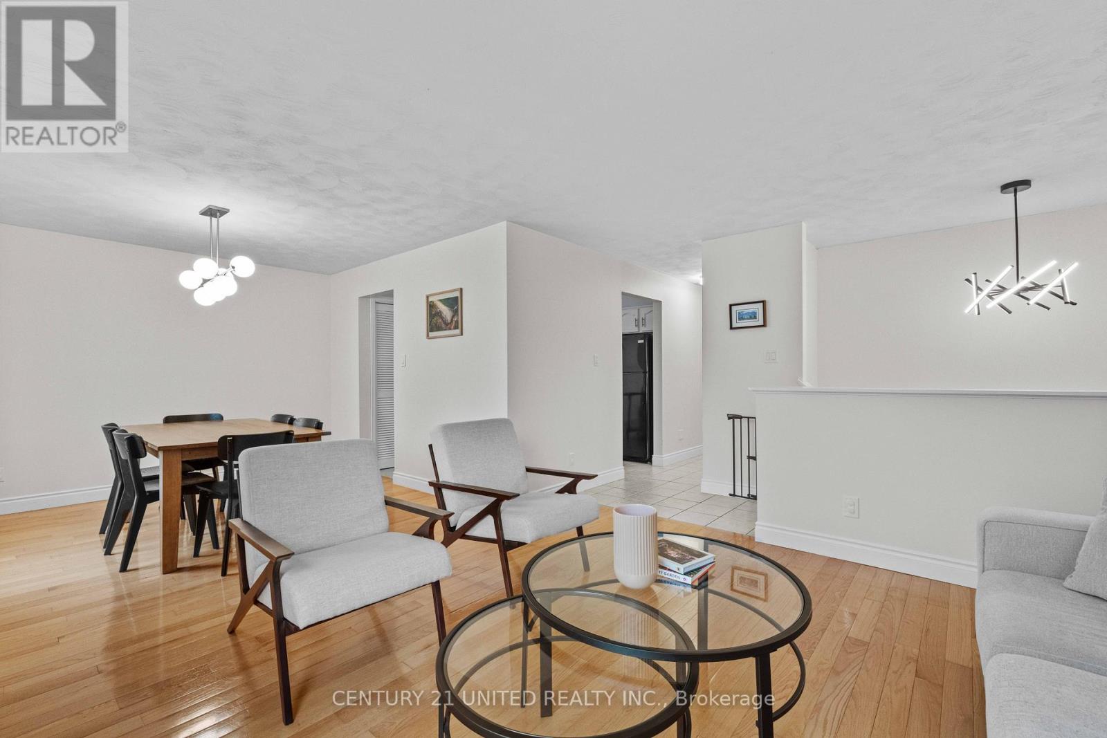 1173 Normandy Street, Peterborough North (North), Ontario  K9H 7L9 - Photo 2 - X12065822