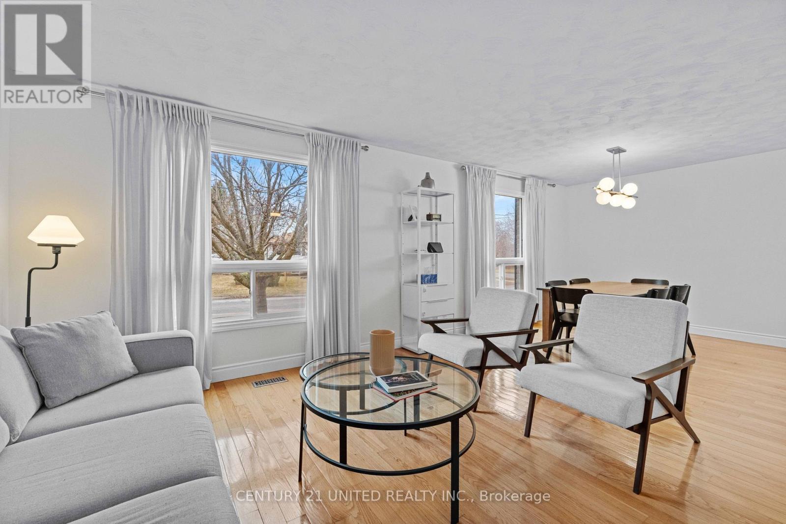 1173 Normandy Street, Peterborough North (North), Ontario  K9H 7L9 - Photo 3 - X12065822