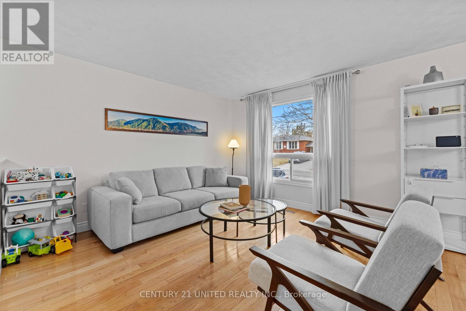 1173 Normandy Street, Peterborough North (North), Ontario  K9H 7L9 - Photo 5 - X12065822