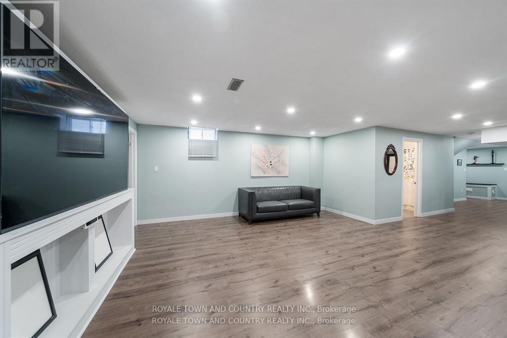 14 Hennessey Crescent, Kawartha Lakes (Lindsay), Ontario  K9V 0P2 - Photo 29 - X12066431