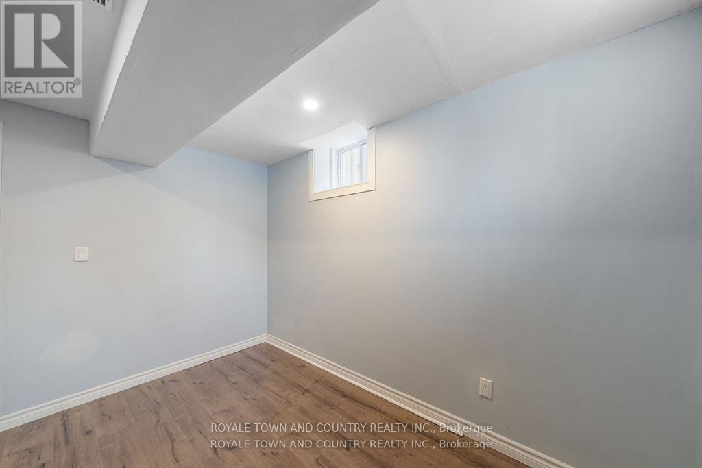 14 Hennessey Crescent, Kawartha Lakes (Lindsay), Ontario  K9V 0P2 - Photo 32 - X12066431