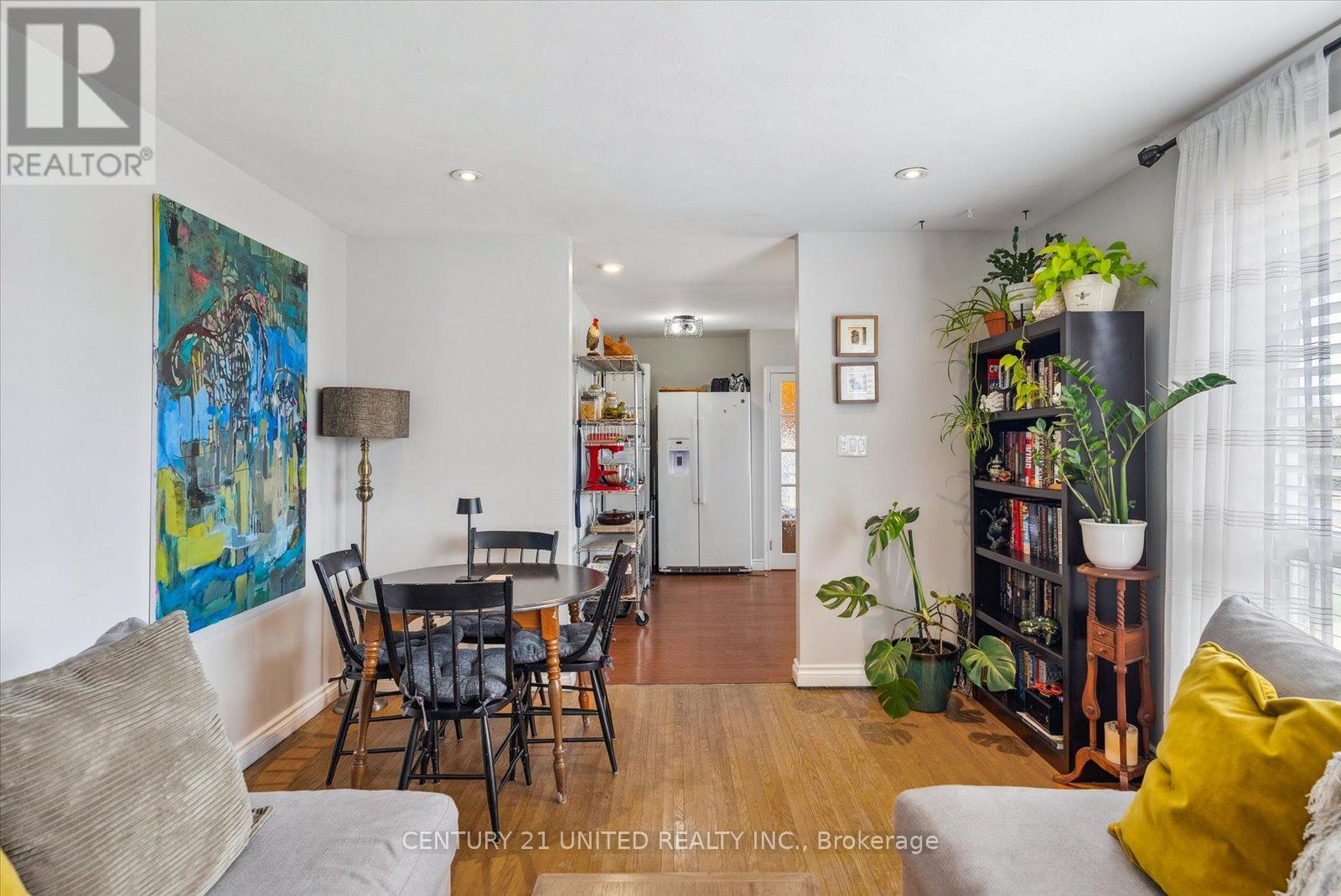 362 Summerhill Drive, Peterborough North (South), Ontario  K9H 5L9 - Photo 10 - X12067691