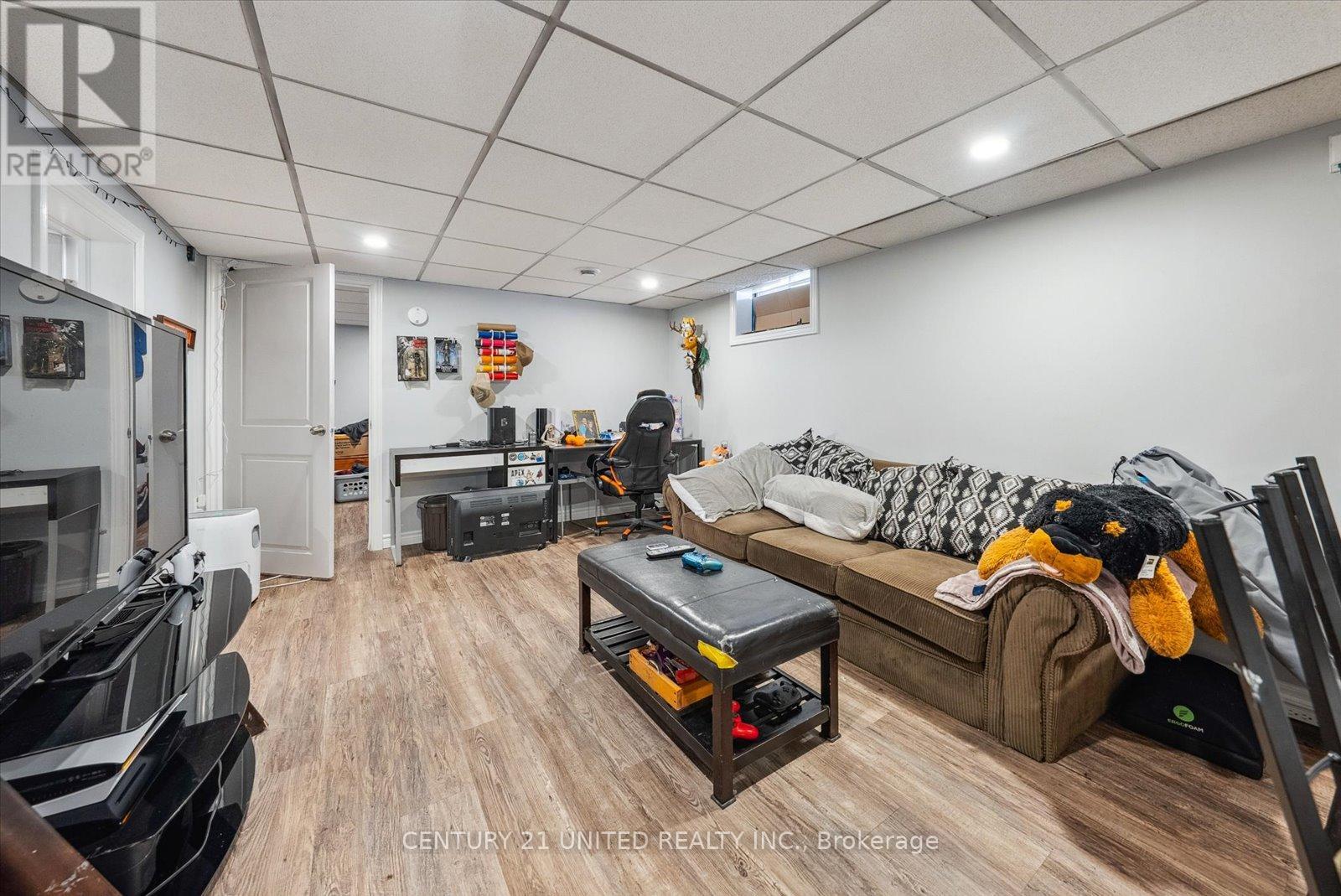 362 Summerhill Drive, Peterborough North (South), Ontario  K9H 5L9 - Photo 31 - X12067691