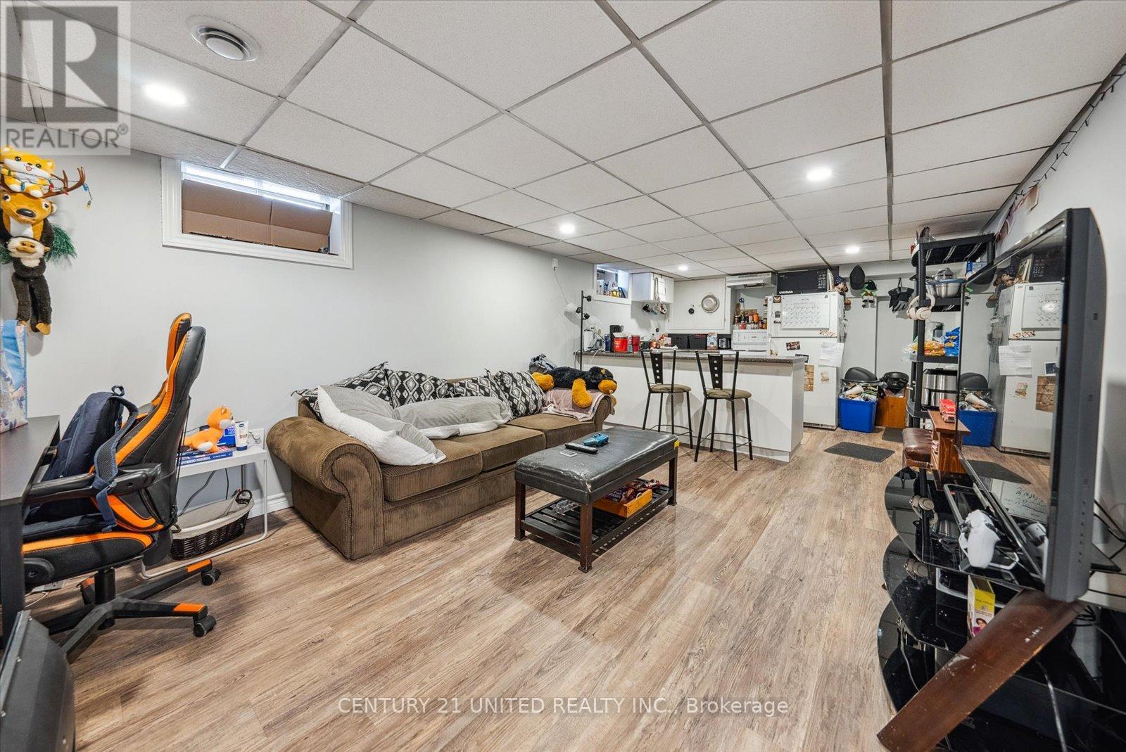 362 Summerhill Drive, Peterborough North (South), Ontario  K9H 5L9 - Photo 32 - X12067691
