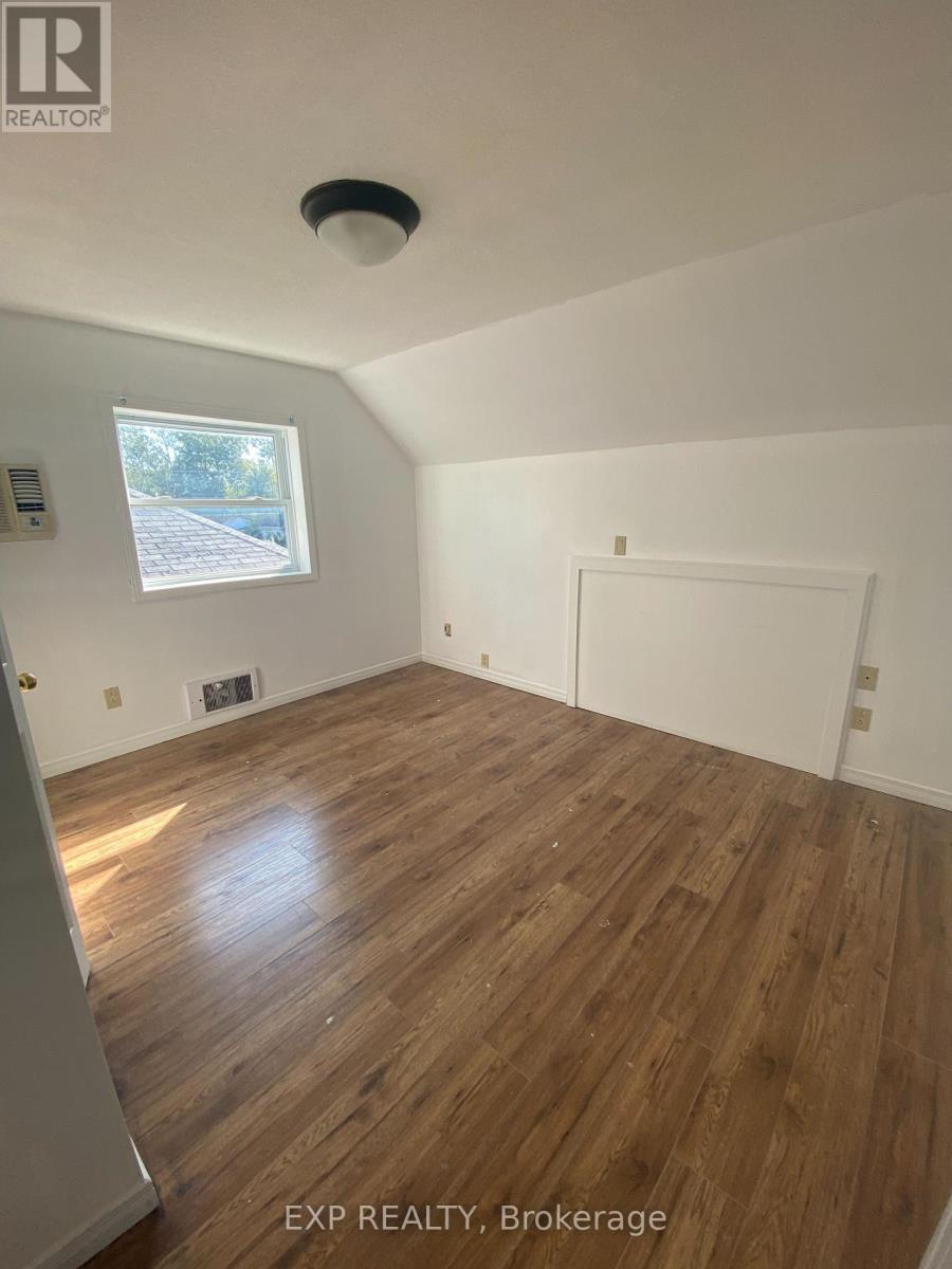 612 Romaine Street, Peterborough Central (South), Ontario  K9J 2E4 - Photo 26 - X12068255