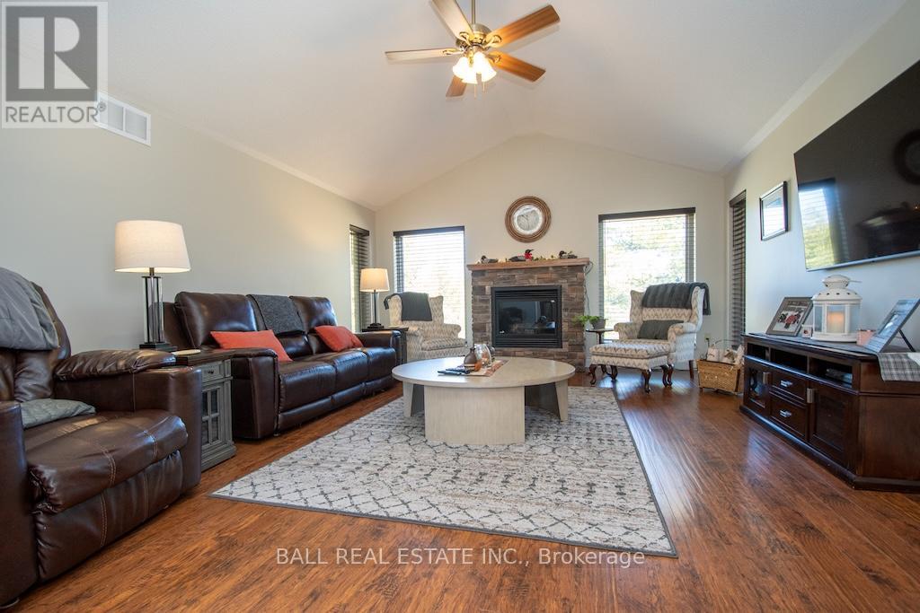 1744 Barton Drive, Selwyn, Ontario  K0L 2H0 - Photo 11 - X12068747