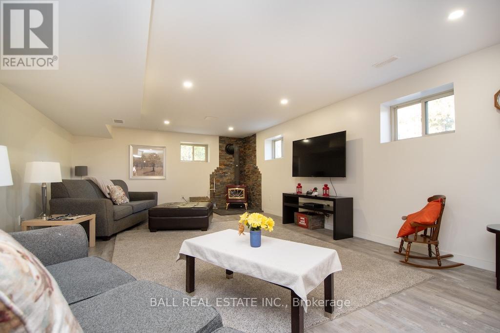 1744 Barton Drive, Selwyn, Ontario  K0L 2H0 - Photo 38 - X12068747