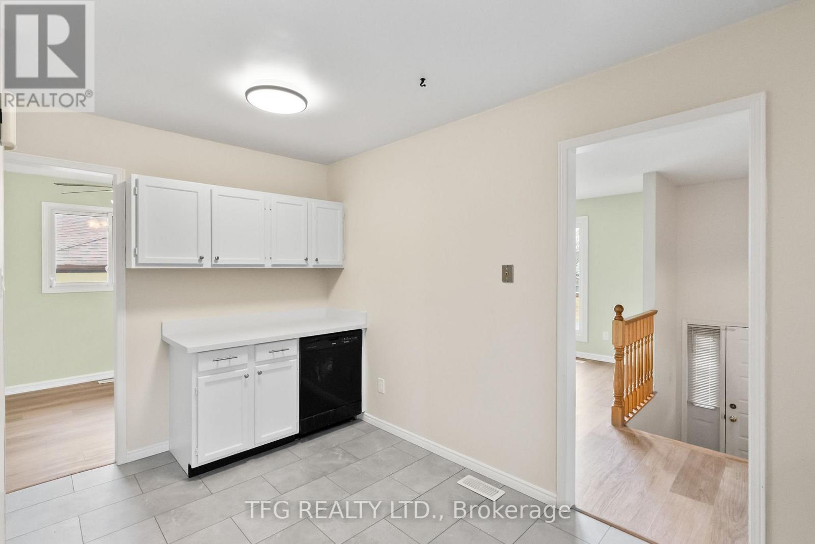 16 Finchurst Road, Peterborough South (East), Ontario  K9J 8E9 - Photo 11 - X12069030