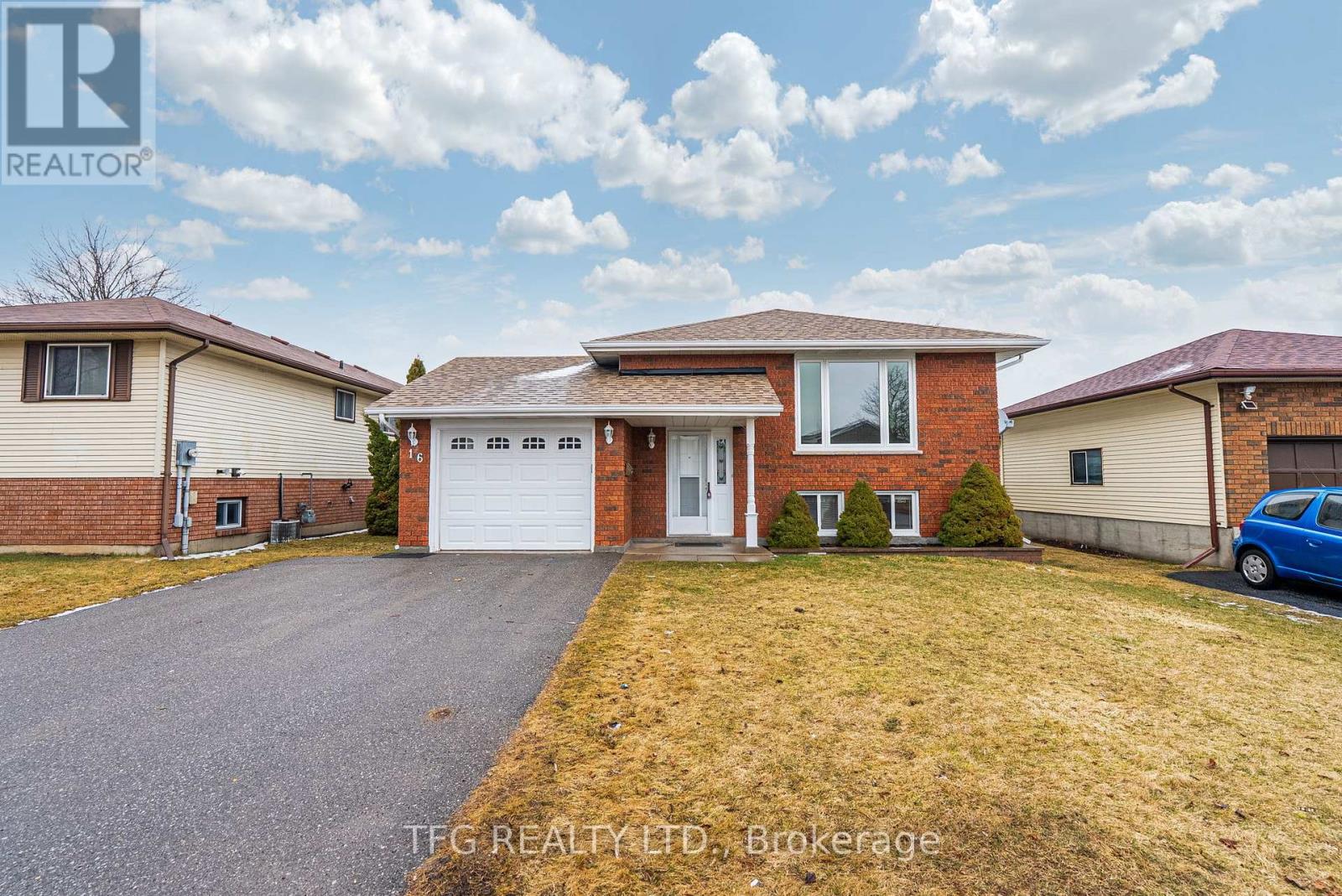 16 Finchurst Road, Peterborough South (East), Ontario  K9J 8E9 - Photo 2 - X12069030