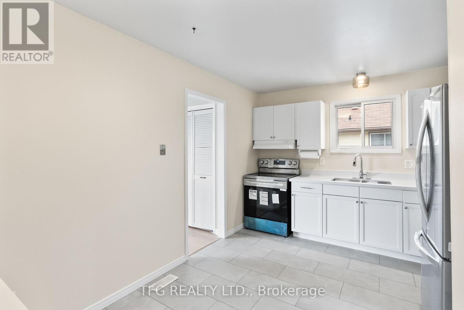 16 Finchurst Road, Peterborough South (East), Ontario  K9J 8E9 - Photo 8 - X12069030