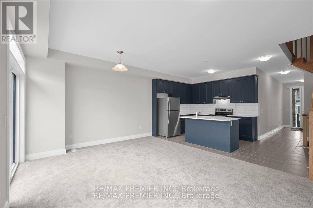 138 Corley Street, Kawartha Lakes (Lindsay), Ontario  K9V 0R4 - Photo 6 - X12068994