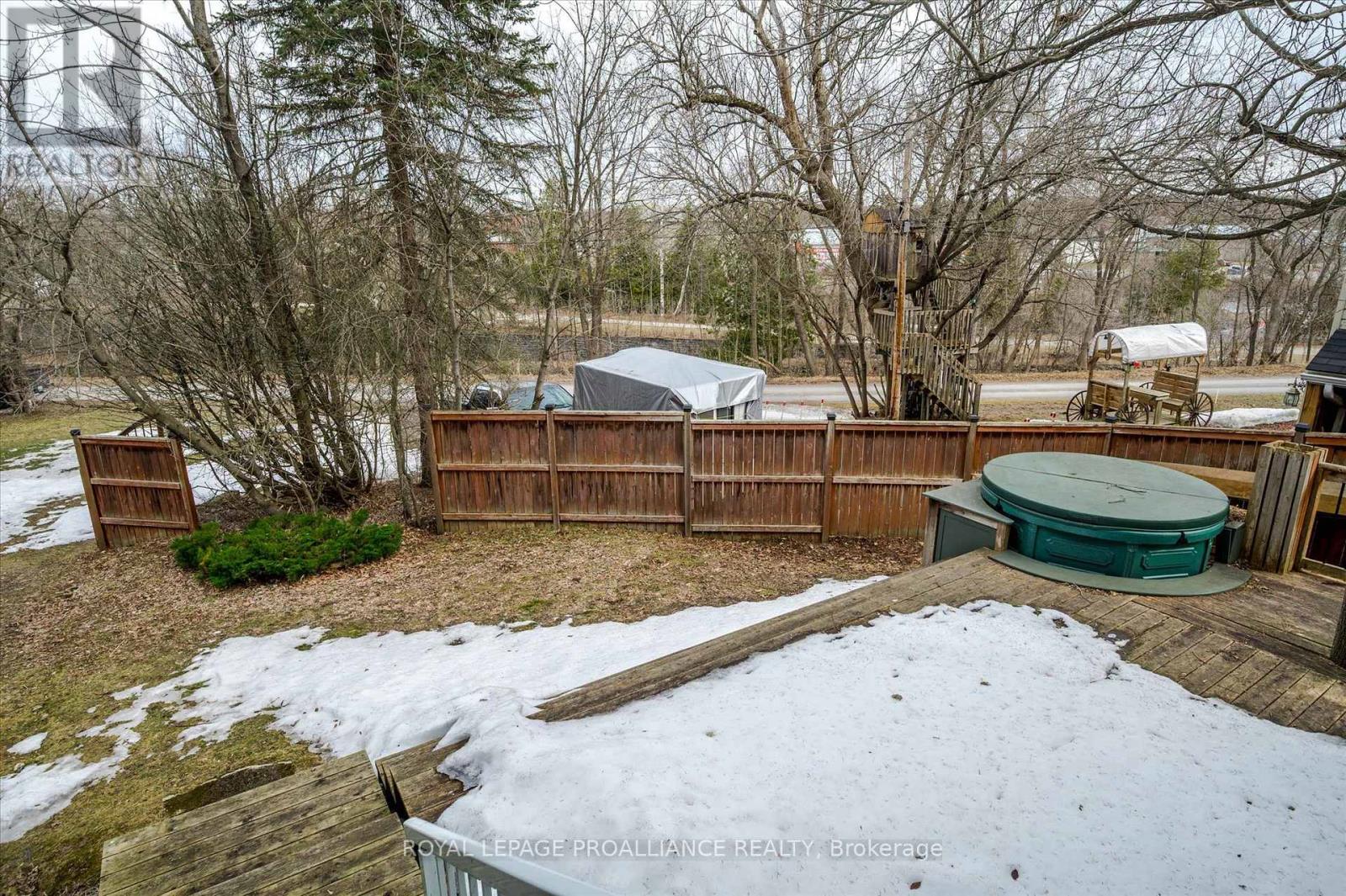 24 Katherine Street, Selwyn, Ontario  K0L 2H0 - Photo 20 - X12069815