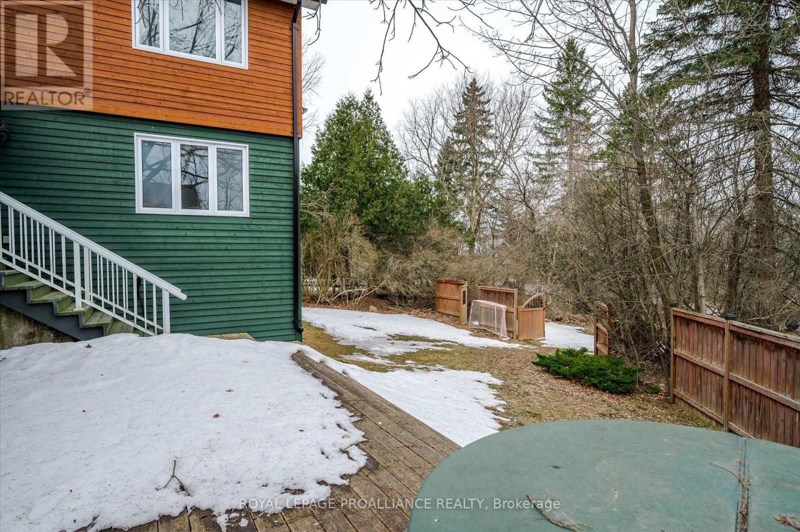 24 Katherine Street, Selwyn, Ontario  K0L 2H0 - Photo 22 - X12069815