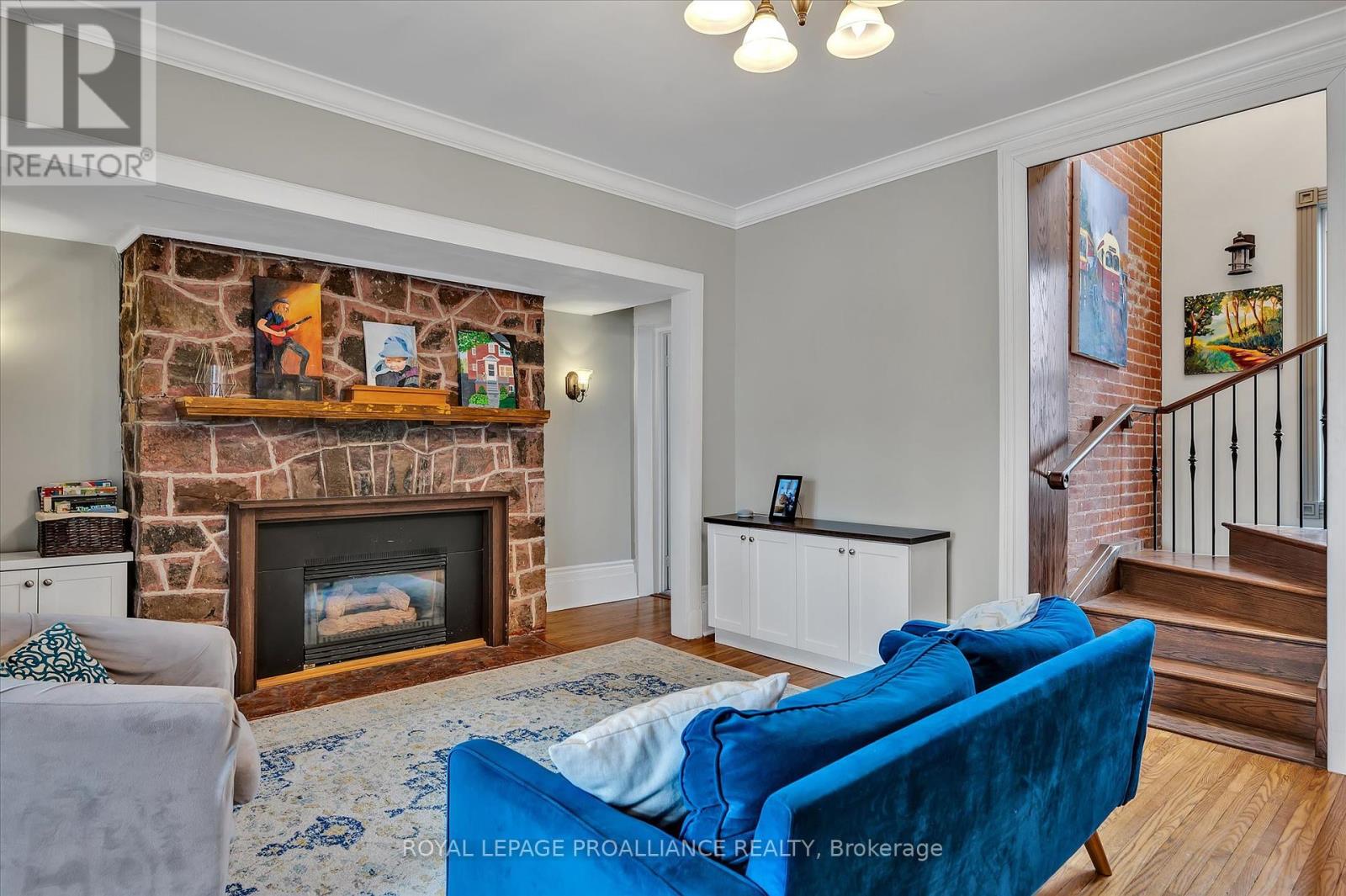 24 Katherine Street, Selwyn, Ontario  K0L 2H0 - Photo 4 - X12069815