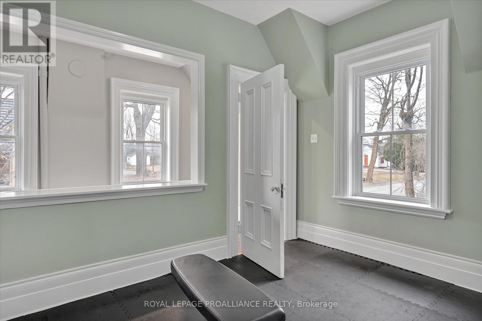 24 Katherine Street, Selwyn, Ontario  K0L 2H0 - Photo 44 - X12069815