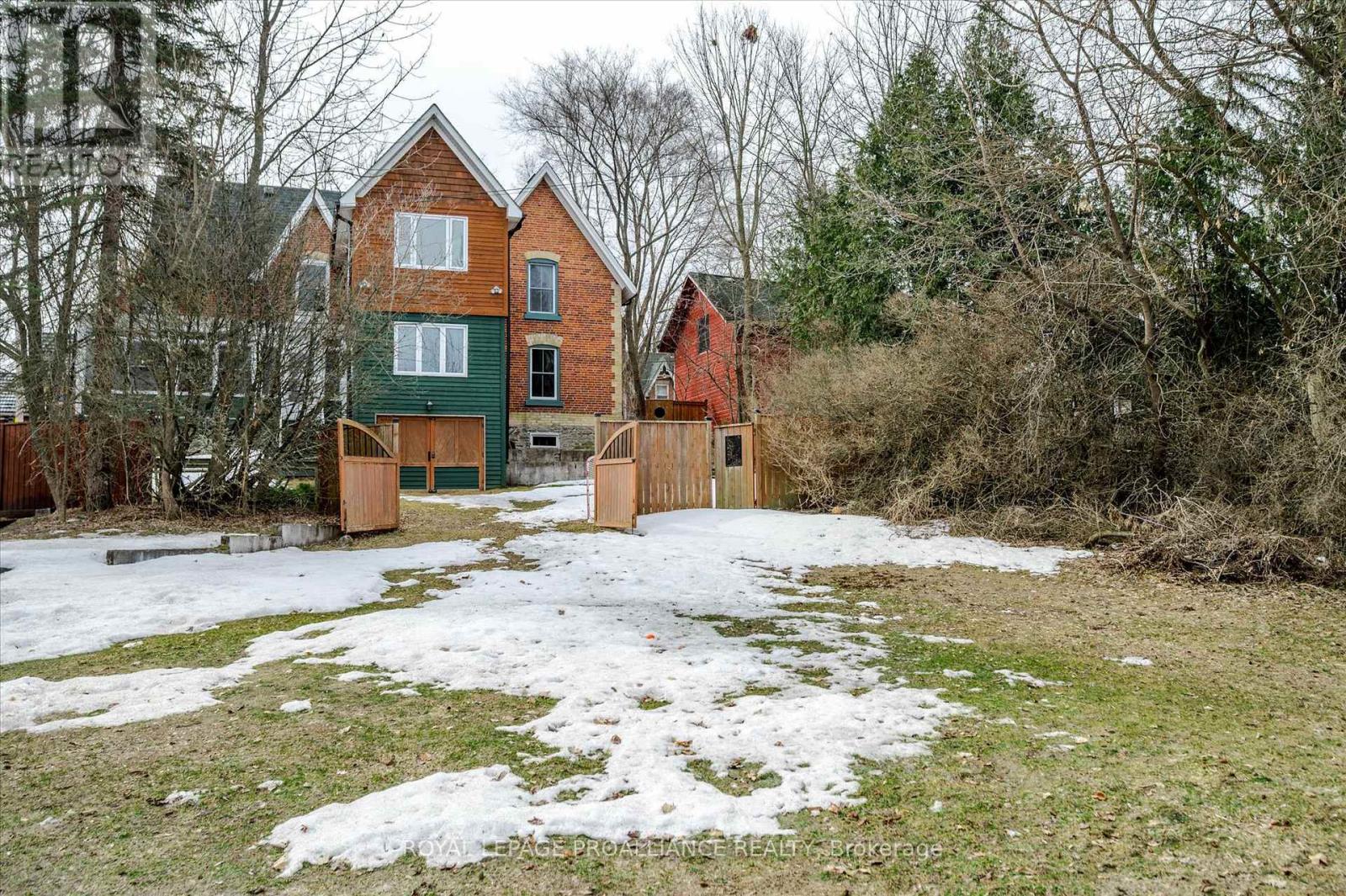 24 Katherine Street, Selwyn, Ontario  K0L 2H0 - Photo 47 - X12069815