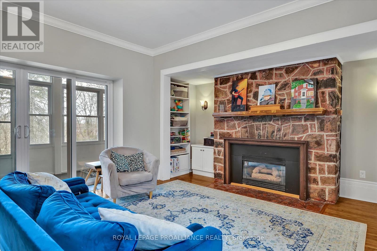 24 Katherine Street, Selwyn, Ontario  K0L 2H0 - Photo 5 - X12069815