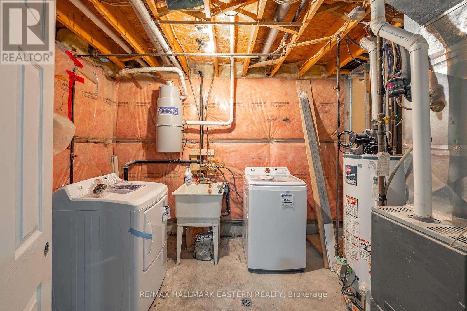 16 Ferguson Place, Peterborough North (North), Ontario  K9H 7M9 - Photo 29 - X12069870