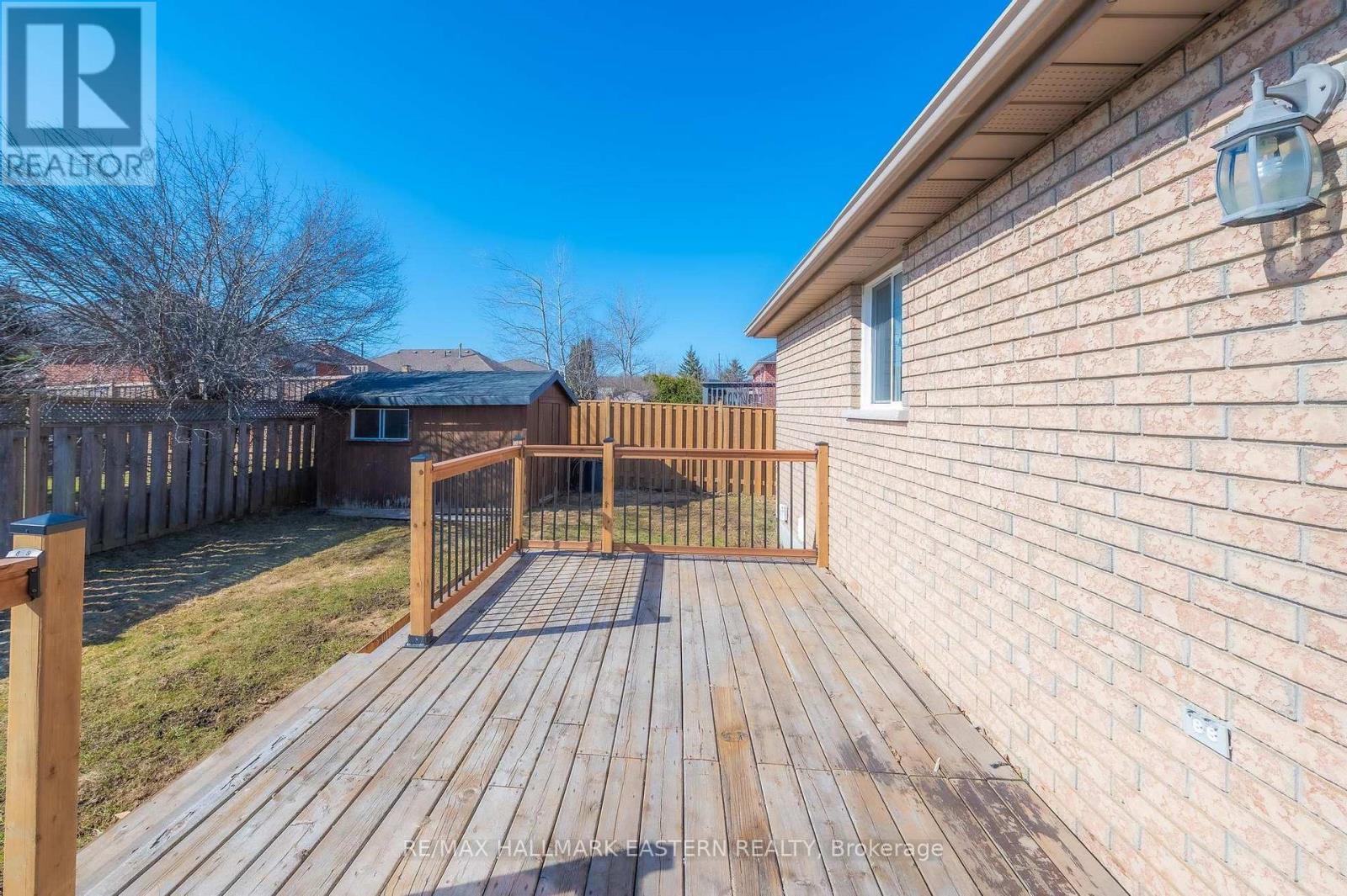 16 Ferguson Place, Peterborough North (North), Ontario  K9H 7M9 - Photo 41 - X12069870