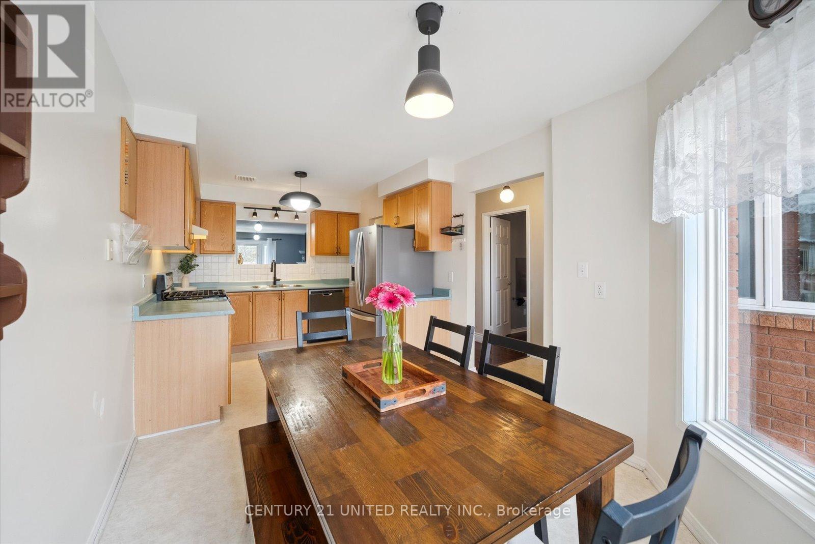 1343 Eagle Crescent, Peterborough West (North), Ontario  K9K 2K7 - Photo 16 - X12070077