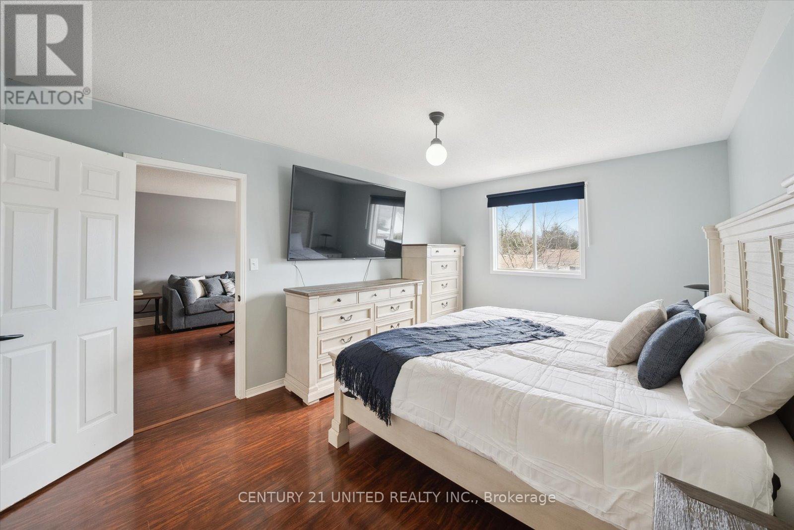 1343 Eagle Crescent, Peterborough West (North), Ontario  K9K 2K7 - Photo 19 - X12070077