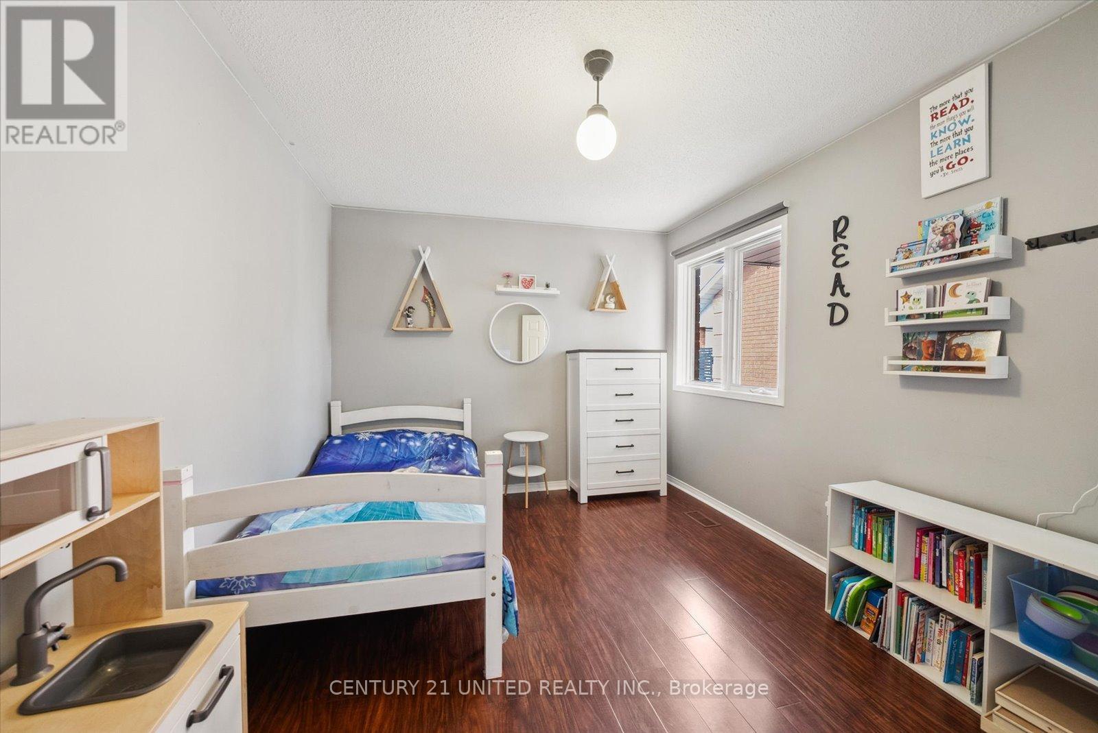 1343 Eagle Crescent, Peterborough West (North), Ontario  K9K 2K7 - Photo 23 - X12070077