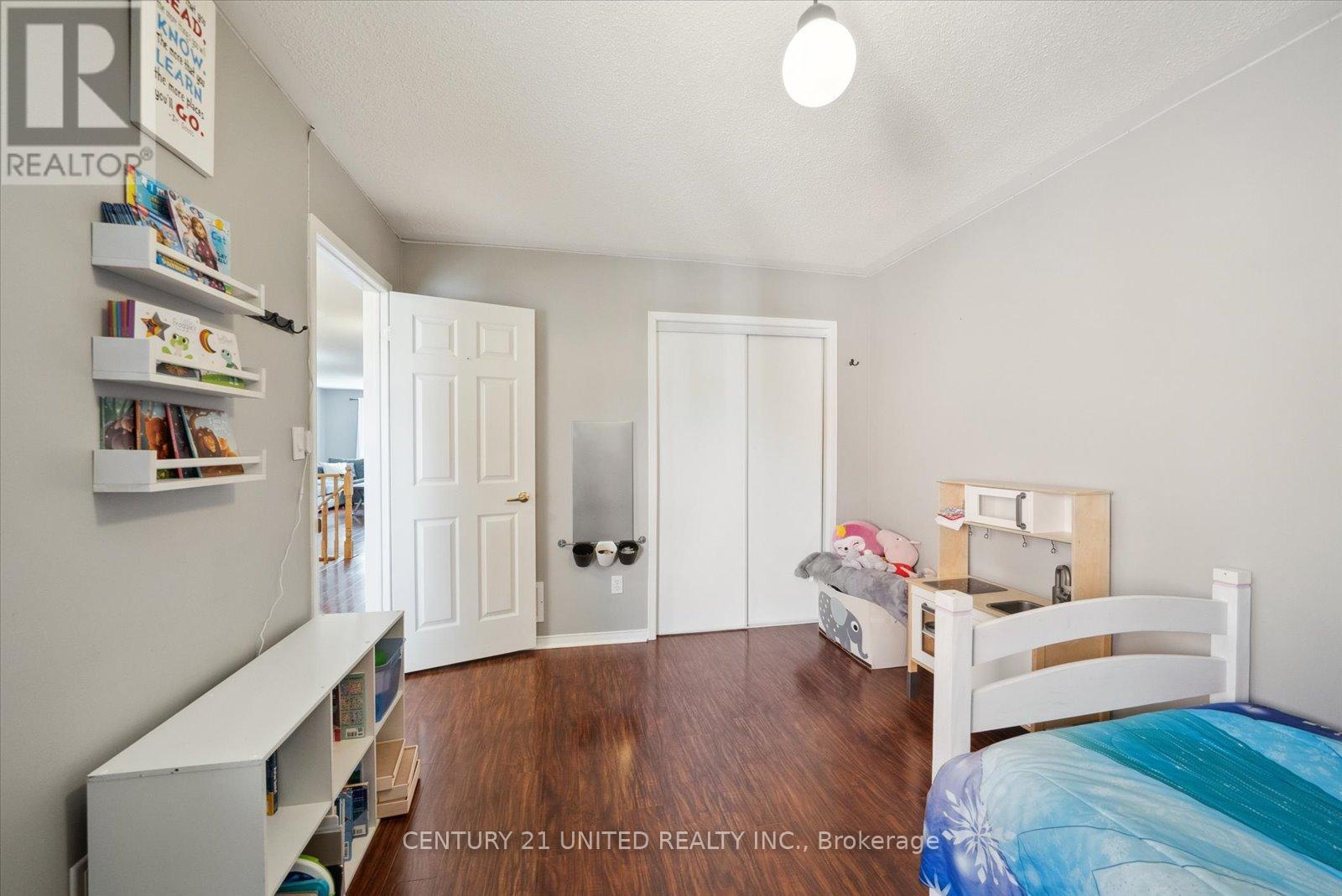 1343 Eagle Crescent, Peterborough West (North), Ontario  K9K 2K7 - Photo 24 - X12070077