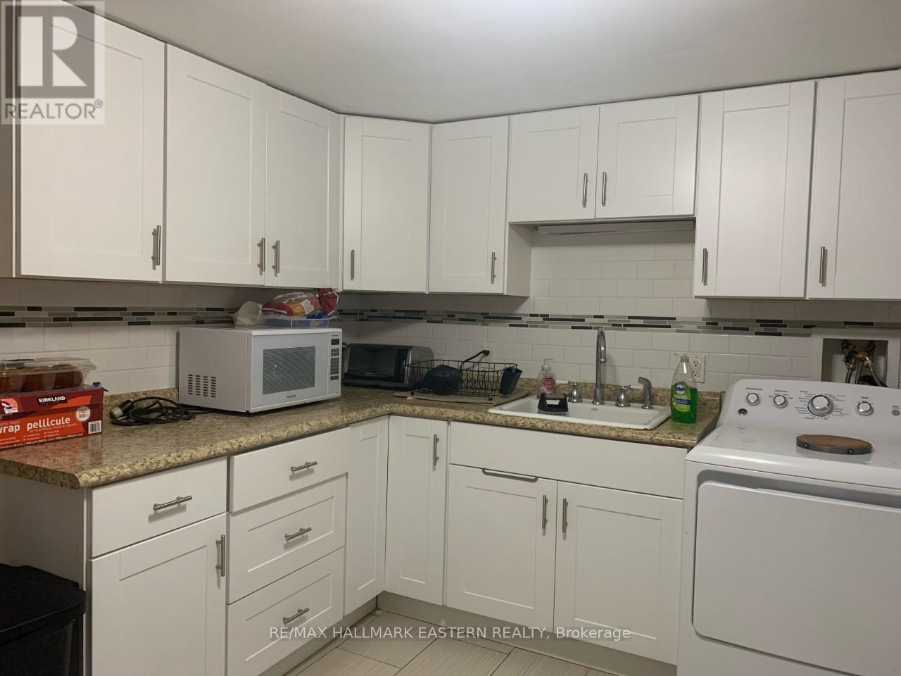 Lower - 64 Alexander Avenue, Peterborough West (North), Ontario  K9J 6B4 - Photo 12 - X12071099
