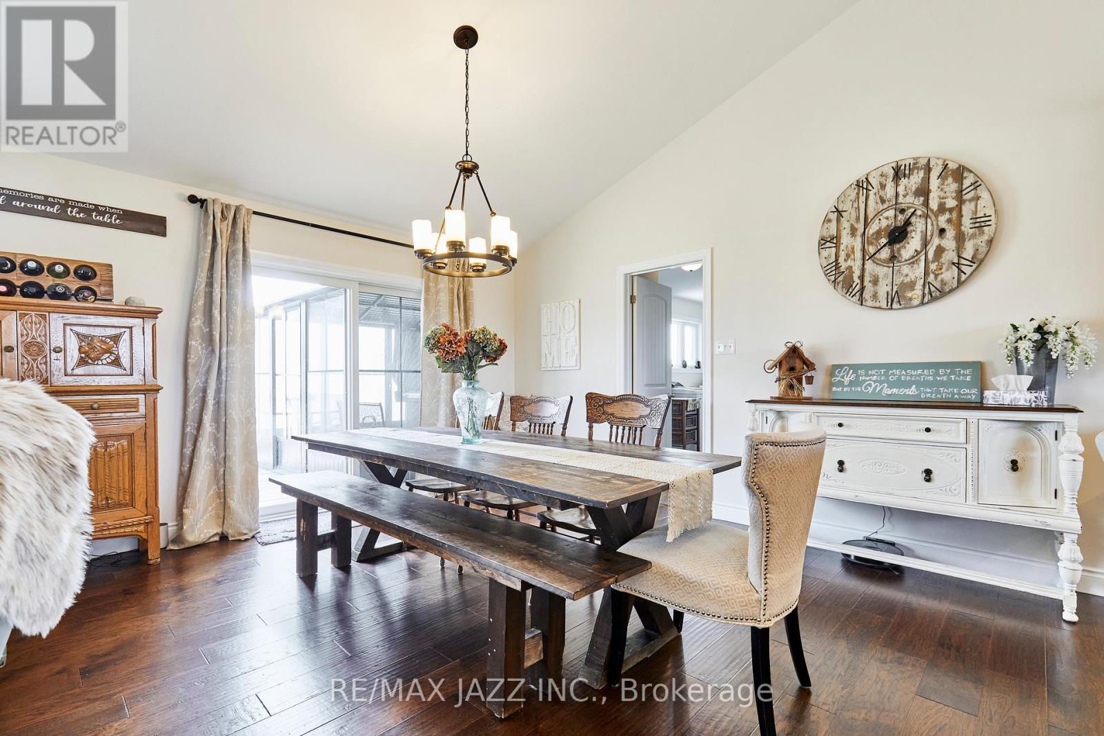 137 Sharpe Line, Cavan Monaghan (Cavan Twp), Ontario  L0A 1C0 - Photo 12 - X12071279
