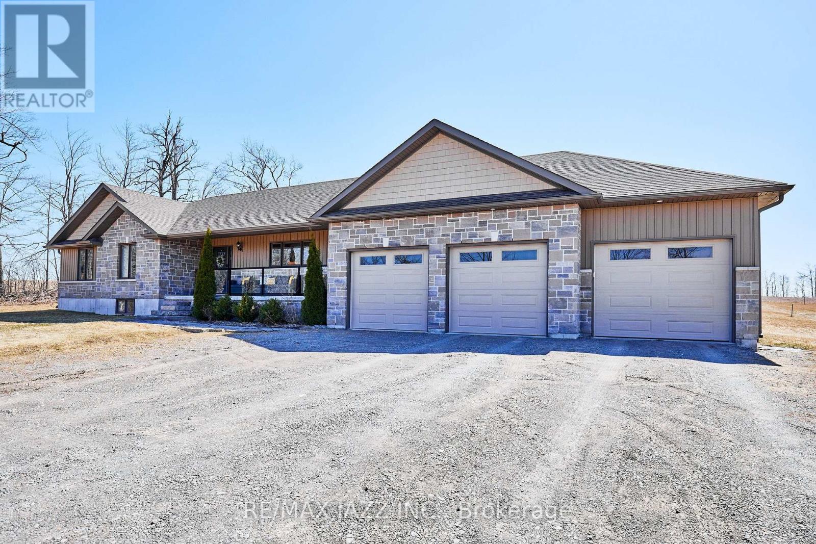 137 Sharpe Line, Cavan Monaghan (Cavan Twp), Ontario  L0A 1C0 - Photo 5 - X12071279