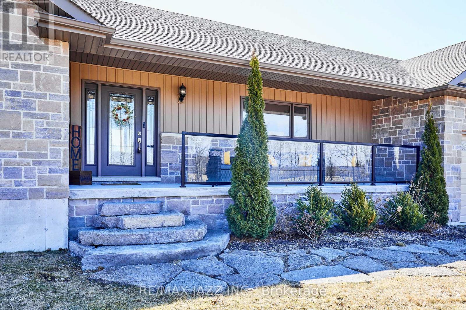 137 Sharpe Line, Cavan Monaghan (Cavan Twp), Ontario  L0A 1C0 - Photo 6 - X12071279
