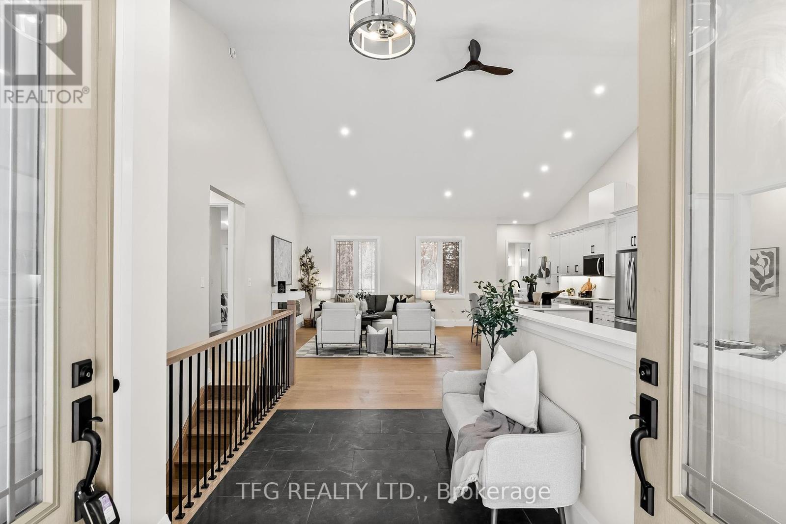 12 Cameron Court, Cavan Monaghan (Cavan Twp), Ontario  L0A 1C0 - Photo 5 - X12071387