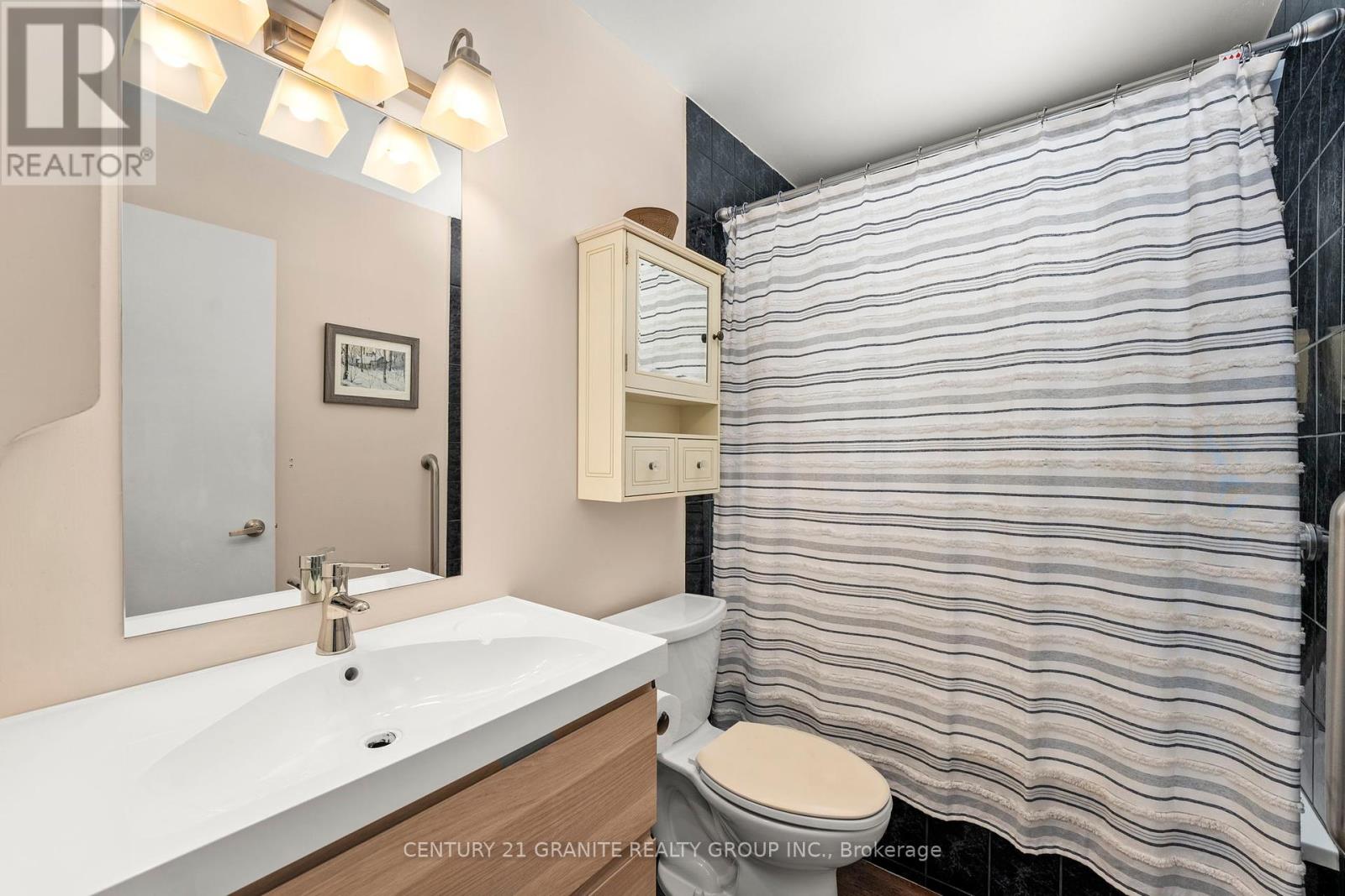 1767 Redwood Drive, Peterborough West (Central), Ontario  K9K 1L7 - Photo 18 - X12072370